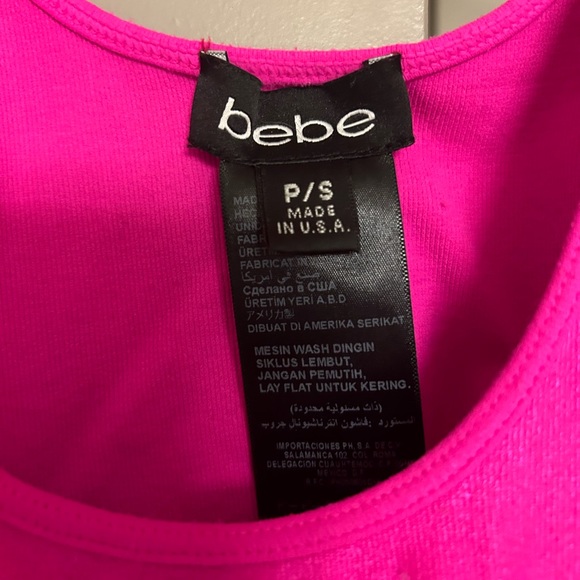 Pink fitted bebe dress - Picture 2 of 5